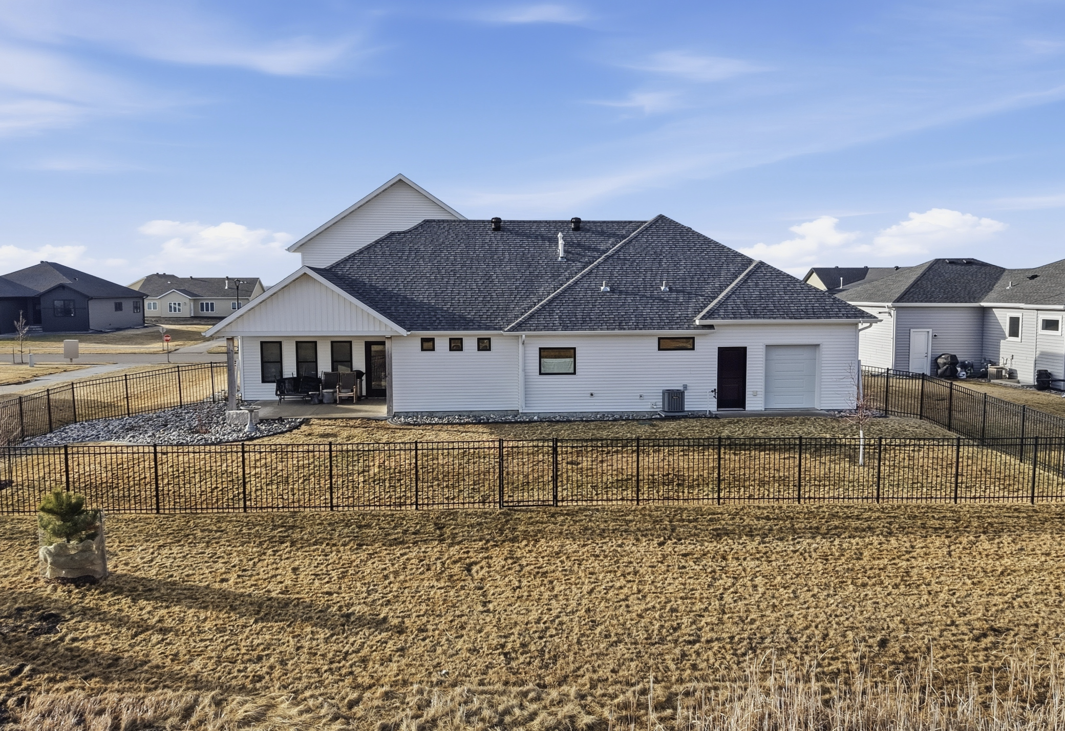 4259 Bristlecone Loop South Fargo, ND 58104 - Photo 4 of 55
