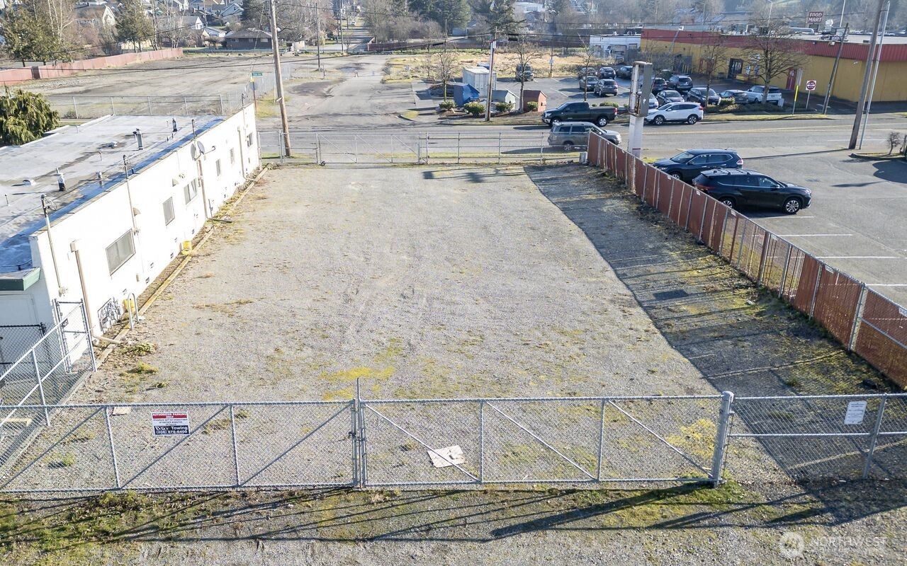 321 State Avenue North Kent, WA 98030 - Photo 2 of 16 a view of a swimming pool