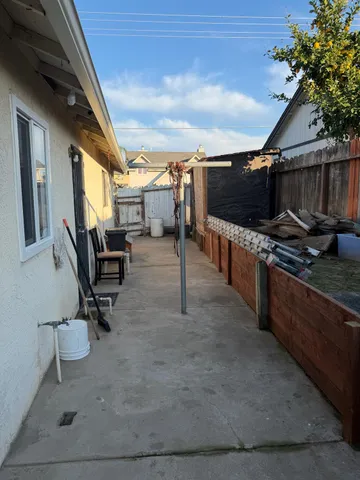 $420,000 | 1705 Ustick Road, Modesto, CA 95358