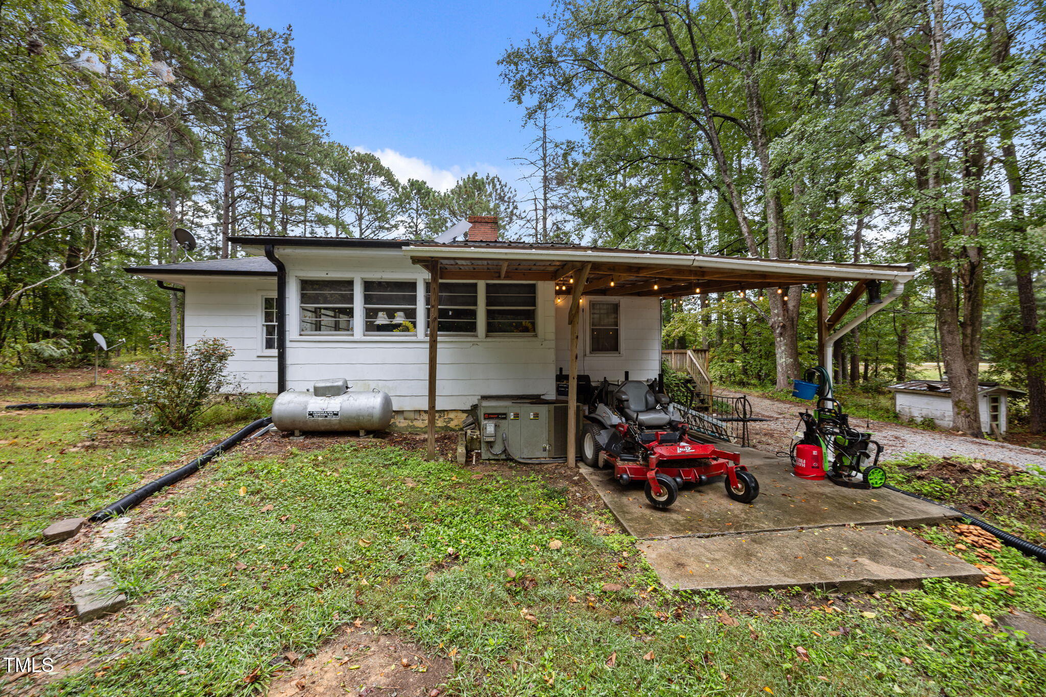 2329 Highway 561 Louisburg, NC 27549 - Photo 4 of 19 6-web-or-mls-IMG_9218