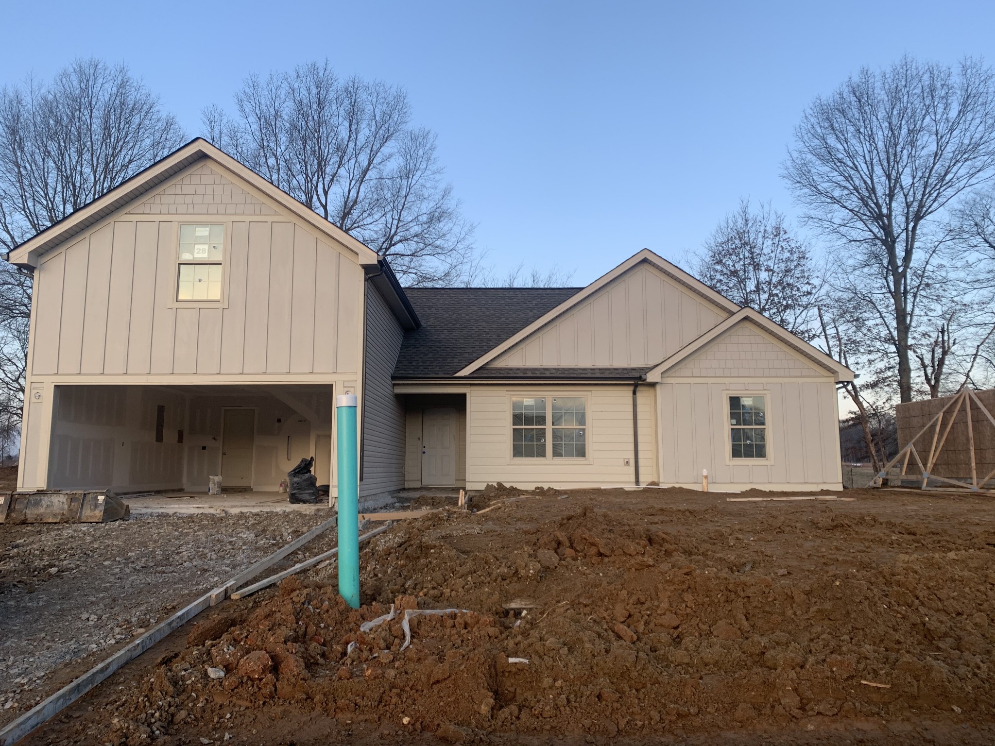 329 Fieldstone Lane Springfield, TN 37172 - Photo 1 of 7 a front view of a house with yard