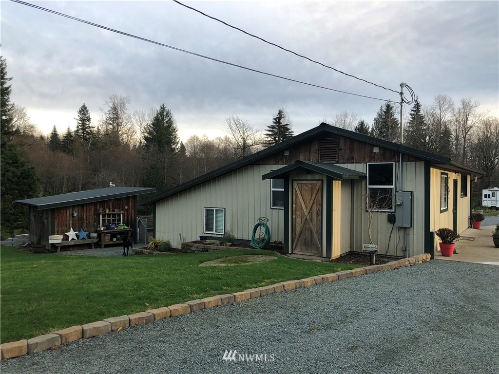 9116 Grandview Road Arlington, WA 98223 - Photo 3 of 24 Gallery Image 3