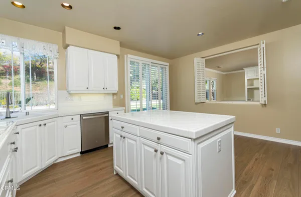$6,000 | 801 La Vina Lane, Altadena, CA 91001