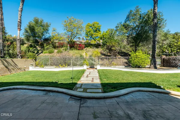 $6,000 | 801 La Vina Lane, Altadena, CA 91001