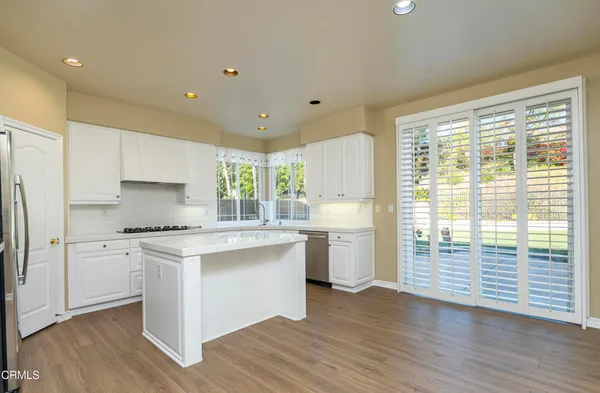 $6,000 | 801 La Vina Lane, Altadena, CA 91001