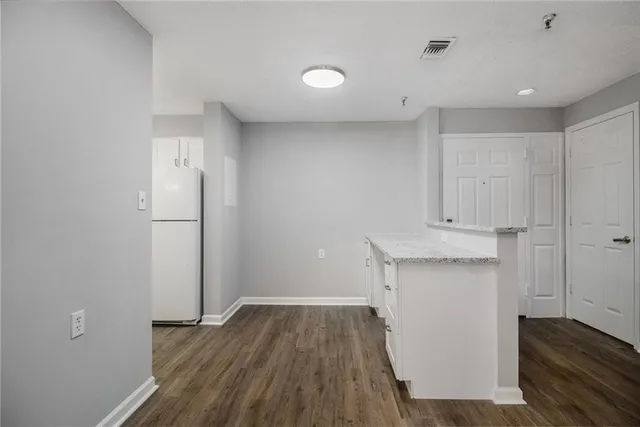 $210,000 | 1800 Clairmont Lake, Unit A414, Decatur, GA 30033