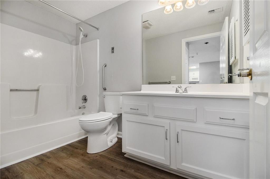 1800 Clairmont Lake, Unit A414 Decatur, GA 30033 - Photo 22 of 27