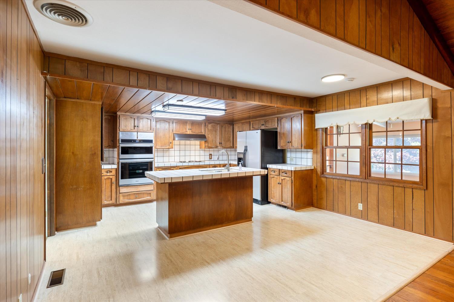 1786 Le Bec Court Lodi, CA 95240 - Photo 21 of 65