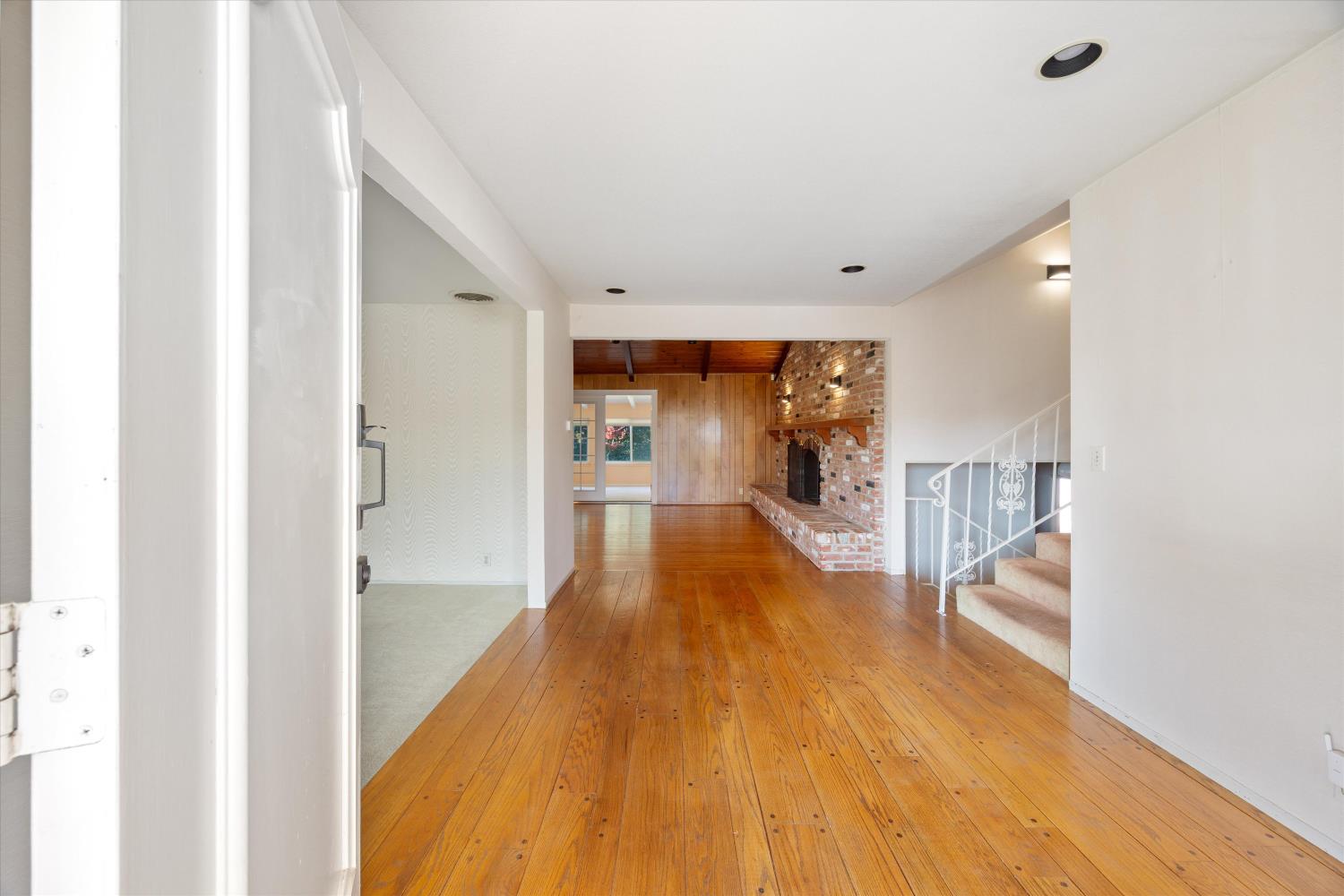 1786 Le Bec Court Lodi, CA 95240 - Photo 8 of 65