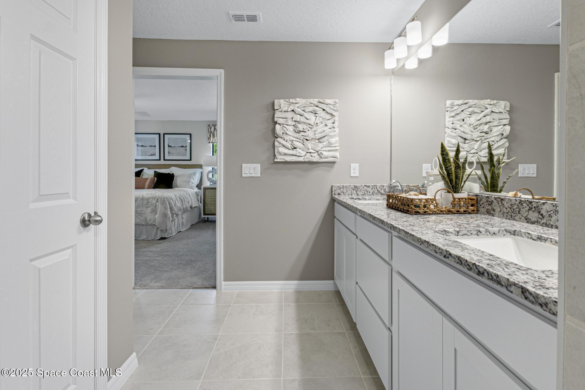 449 Larino Road Southwest Palm Bay, FL 32908 - Photo 13 of 19 12