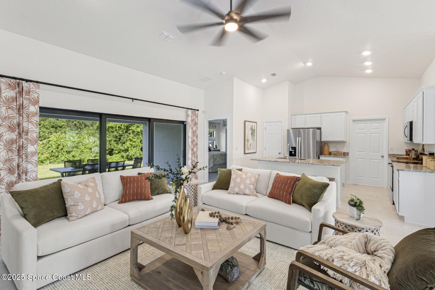449 Larino Road Southwest Palm Bay, FL 32908 - Photo 5 of 19 4