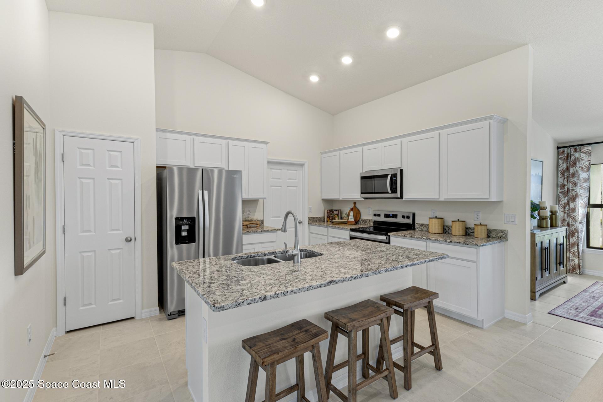 449 Larino Road Southwest Palm Bay, FL 32908 - Photo 7 of 19 6