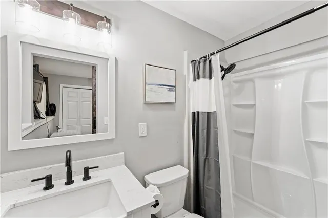 $2,250 | 10965 Gillette Street, Overland Park, KS 66210