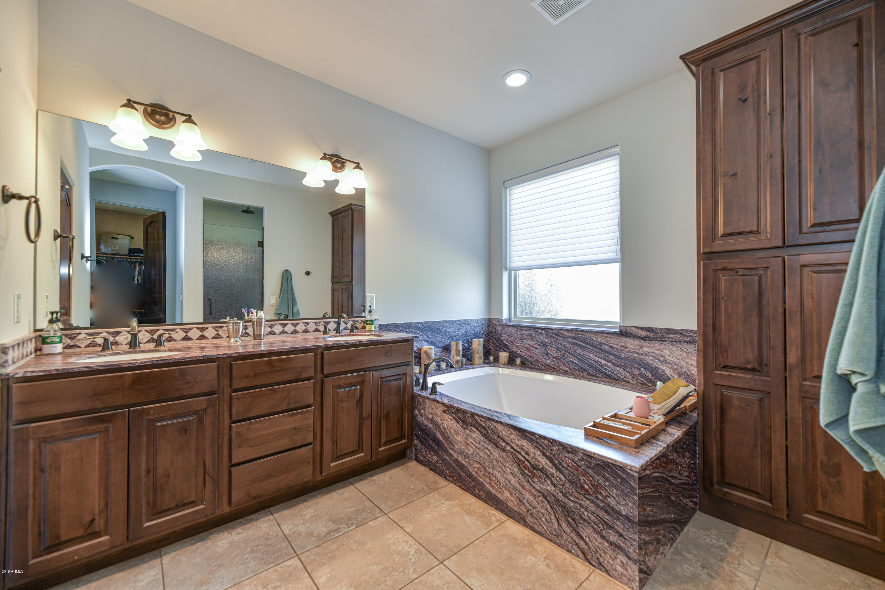 2020 Shadow Valley Ranch Road Prescott, AZ 86305 - Photo 18 of 43 Master Bathroom