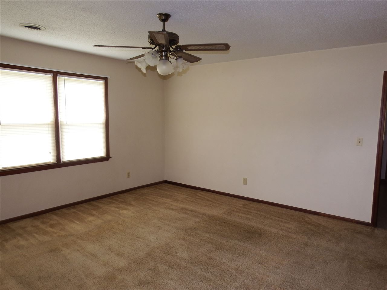 1536 East Blackstock Road Moore, SC 29369 - Photo 3 of 16 Gallery Image 3