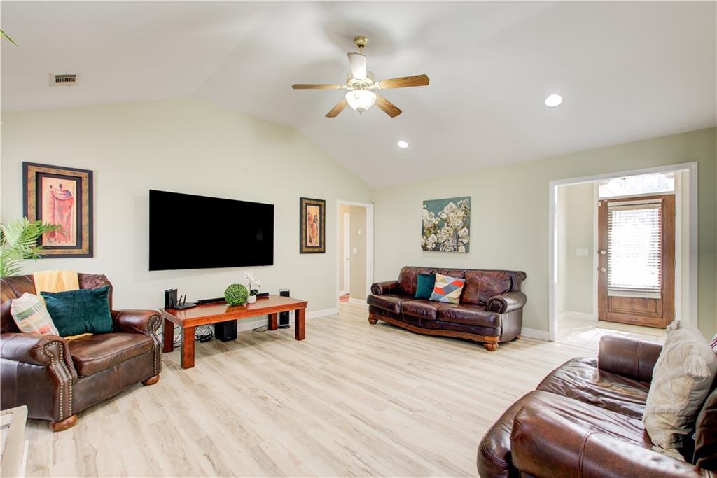 3004 Fairview Road Covington, GA 30016 - Photo 4 of 26