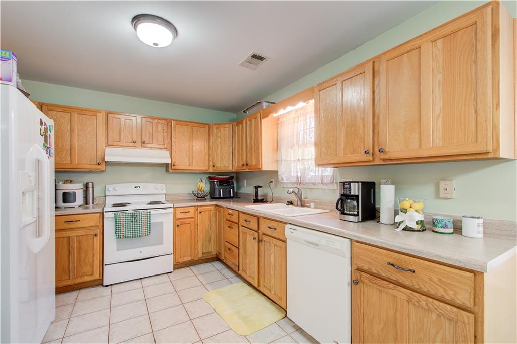 3004 Fairview Road Covington, GA 30016 - Photo 9 of 26