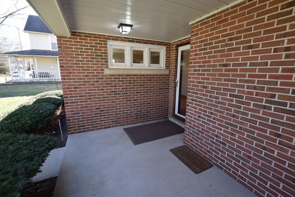 236 Pearl Street Pendleton, IN 46064 - Photo 4 of 27