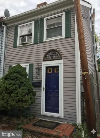 a view of entrance of the house