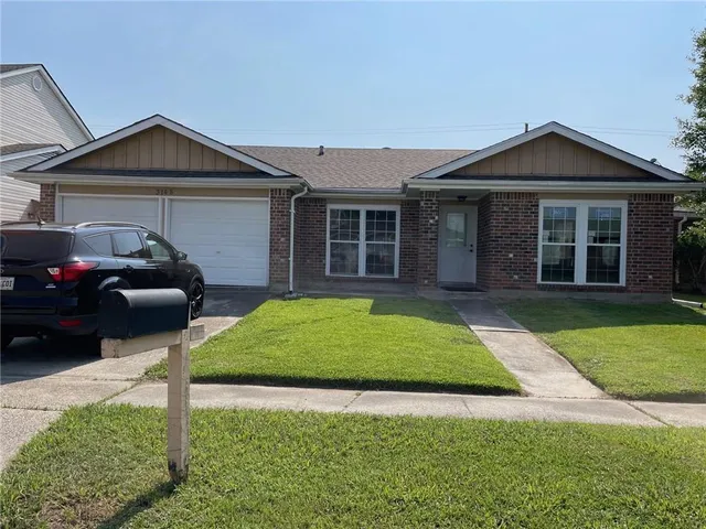 $219,500 | 3148 Keith Way Drive, Harvey, LA 70058