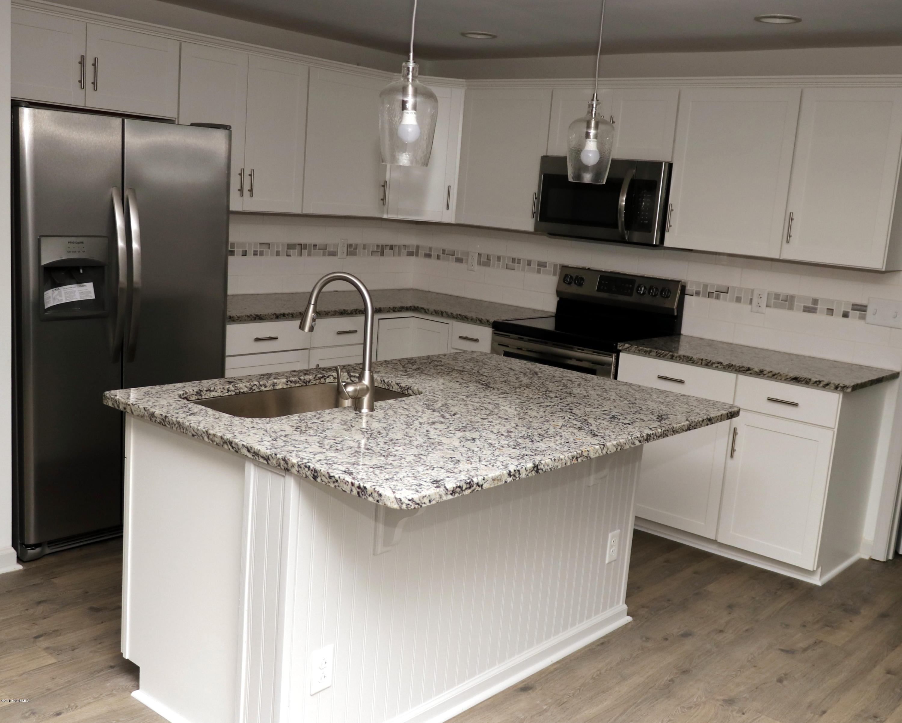 1507 Murrill Hill Road Jacksonville, NC 28540 - Photo 5 of 24 Kitchen