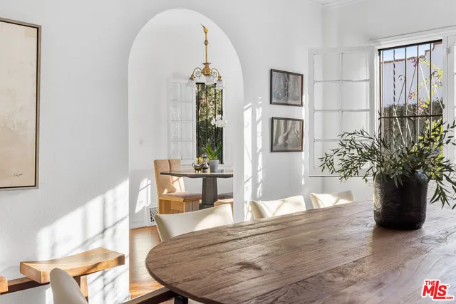 $1,849,000 | 926 South Burnside Avenue, Los Angeles, CA 90036