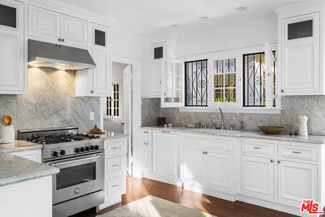 $1,849,000 | 926 South Burnside Avenue, Los Angeles, CA 90036