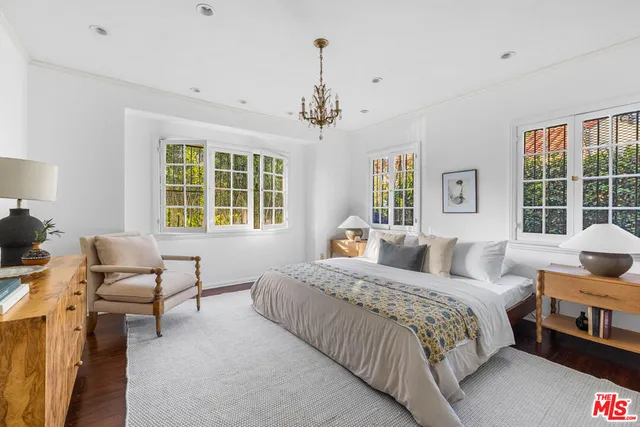 $1,849,000 | 926 South Burnside Avenue, Los Angeles, CA 90036