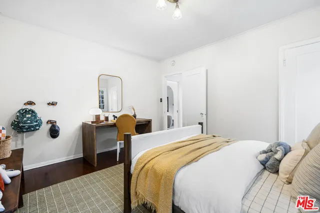 $1,849,000 | 926 South Burnside Avenue, Los Angeles, CA 90036