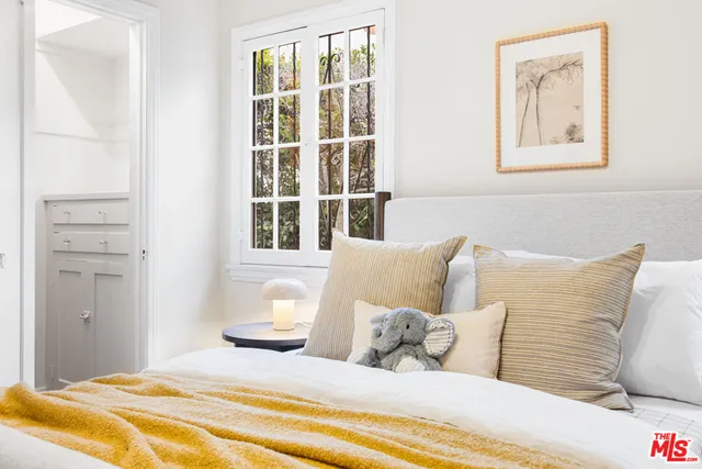 $1,849,000 | 926 South Burnside Avenue, Los Angeles, CA 90036