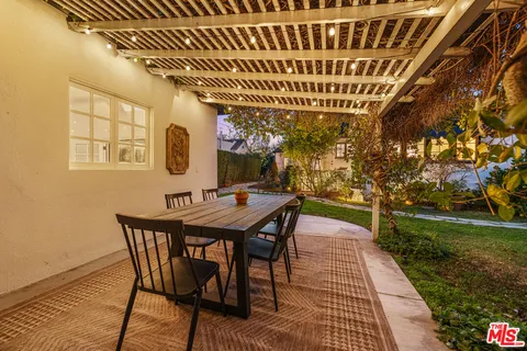 $1,849,000 | 926 South Burnside Avenue, Los Angeles, CA 90036