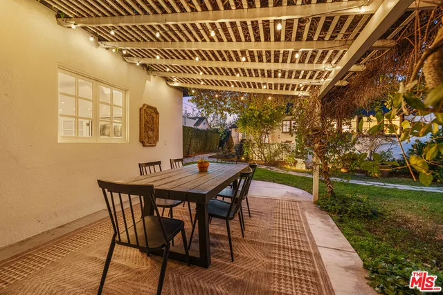 $1,849,000 | 926 South Burnside Avenue, Los Angeles, CA 90036