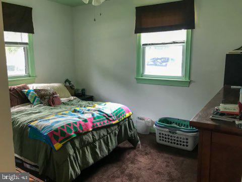 36 Midfield Road New Castle, DE 19720 - Photo 13 of 28 Master Bedroom with plenty of closet space.