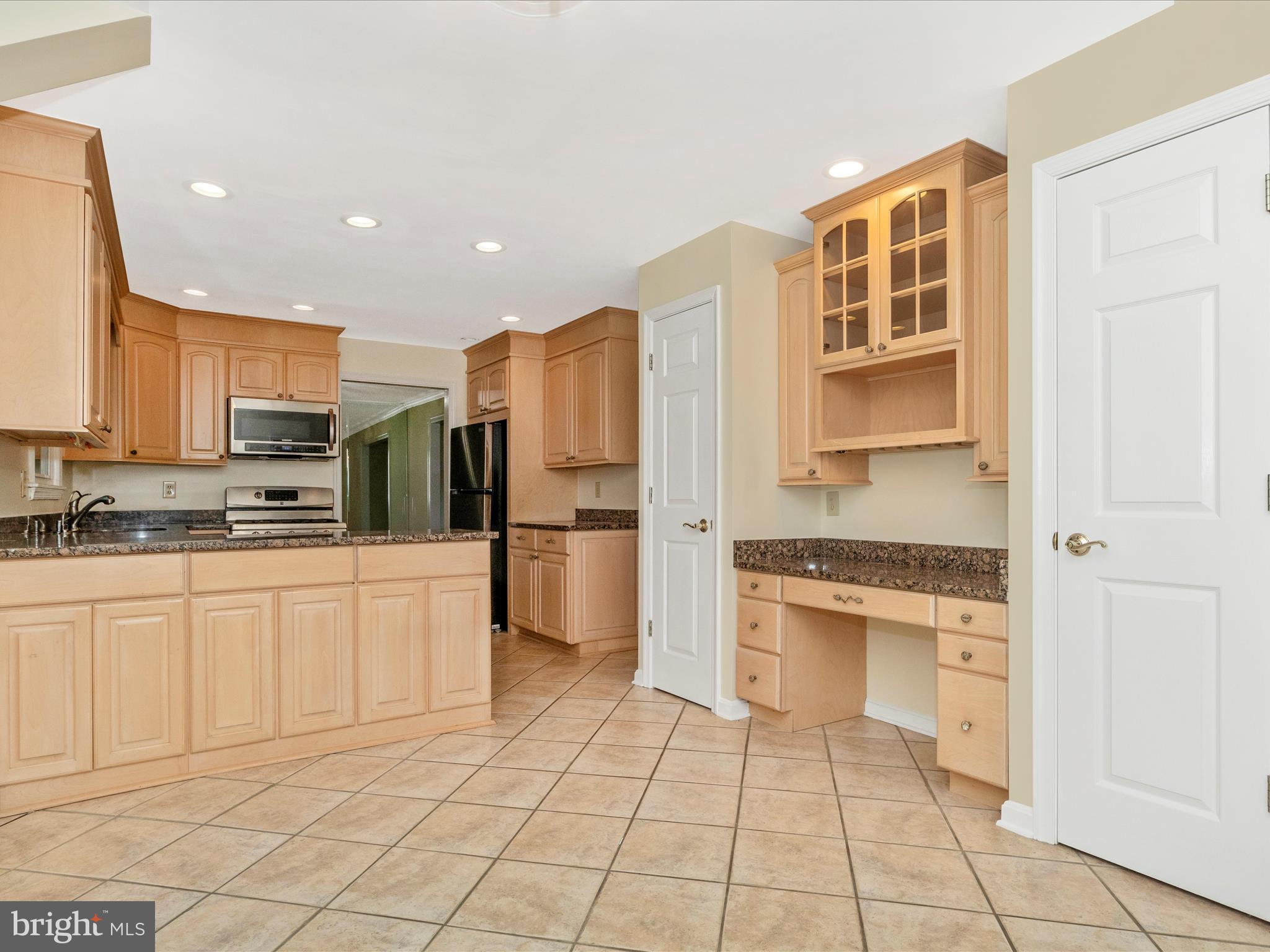 14124 Sturtevant Road Silver Spring, MD 20905 - Photo 17 of 56 Dining Area