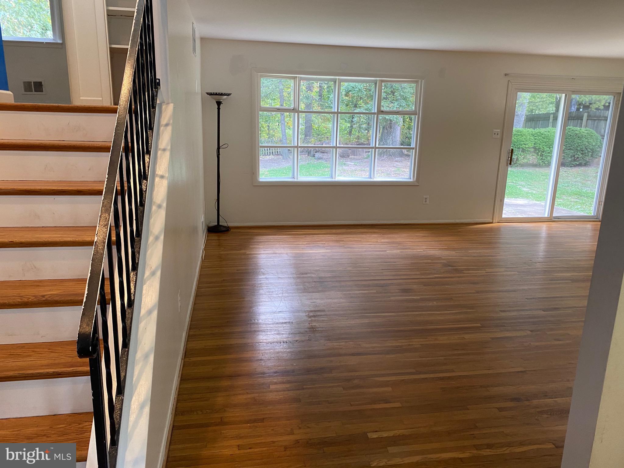 6519 Greenview Lane Springfield, VA 22152 - Photo 5 of 44 Gallery Image 5