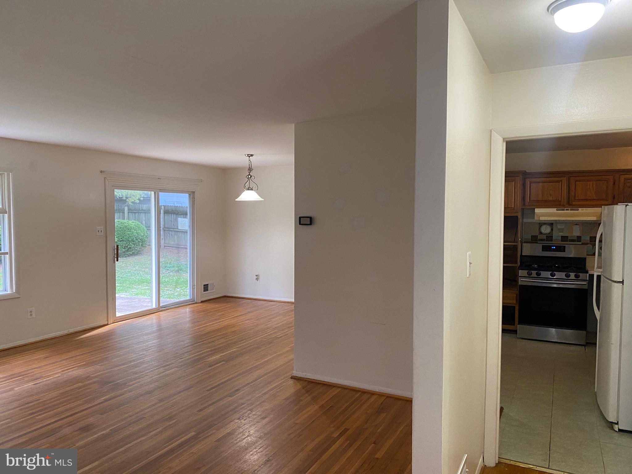 6519 Greenview Lane Springfield, VA 22152 - Photo 7 of 44 Gallery Image 7