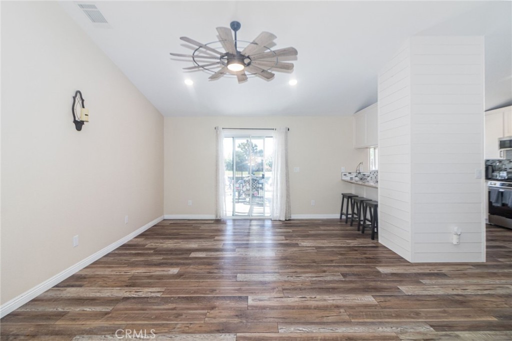 12186 Desert Ranch Road Phelan, CA 92371 - Photo 18 of 40