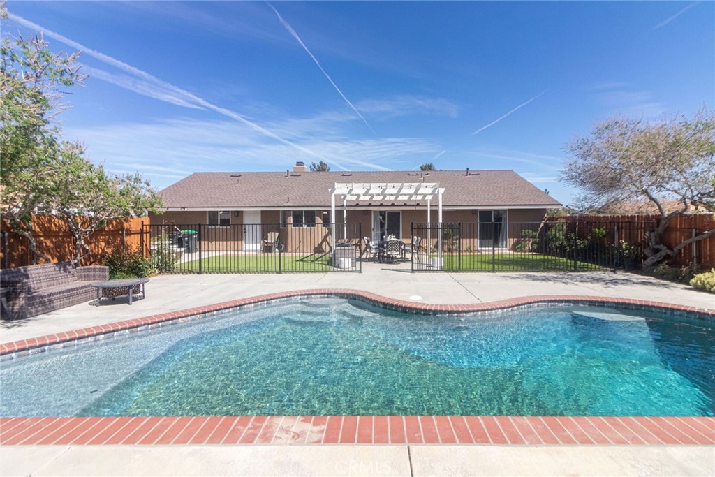 12186 Desert Ranch Road Phelan, CA 92371 - Photo 37 of 40