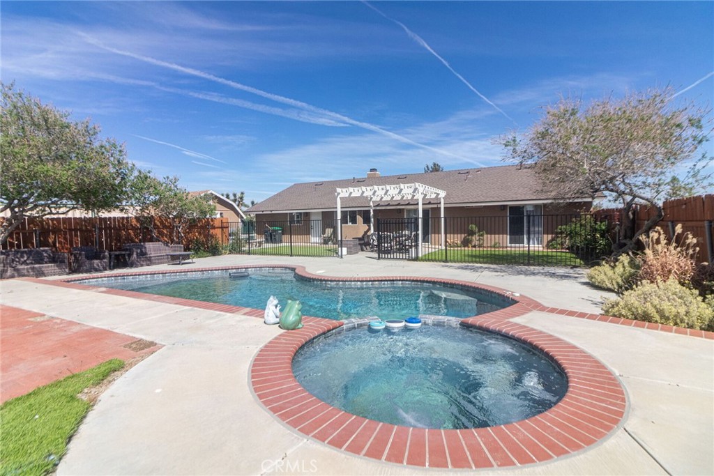 12186 Desert Ranch Road Phelan, CA 92371 - Photo 39 of 40