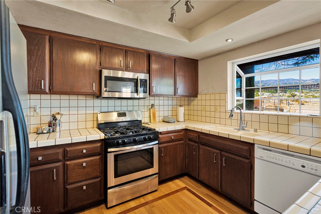 3789 Hollister Road Phelan, CA 92371 - Photo 13 of 73 Gallery Image 13