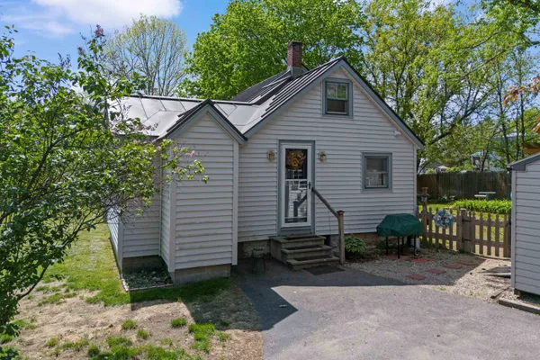 $265,000 | 22 2nd Street, Claremont, NH 03743