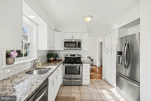 $790,000 | 14921 Bauer Drive, Rockville, MD 20853