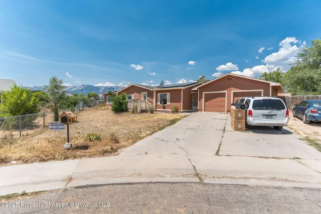 $476,500 | 1110 Arnold Court, Rifle, CO 81650