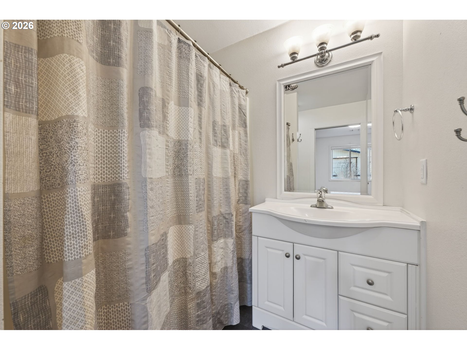 60091 Hopi Road Bend, OR 97702 - Photo 33 of 47