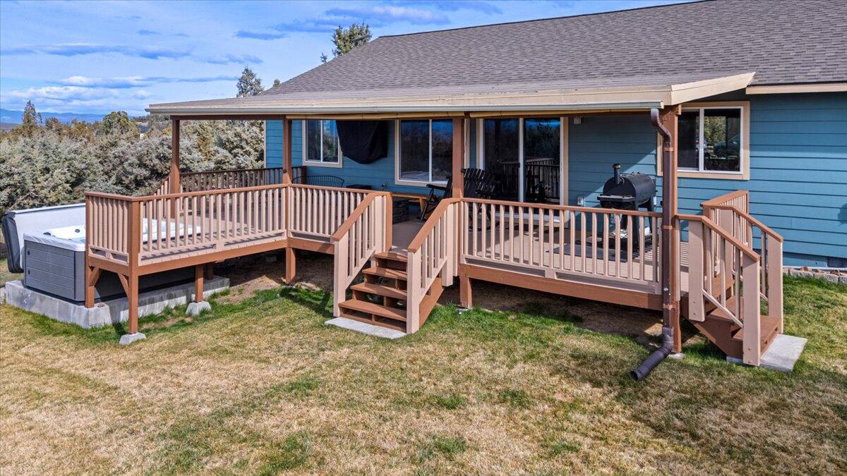 9588 Southwest Copper Road Powell Butte, OR 97753 - Photo 1 of 49