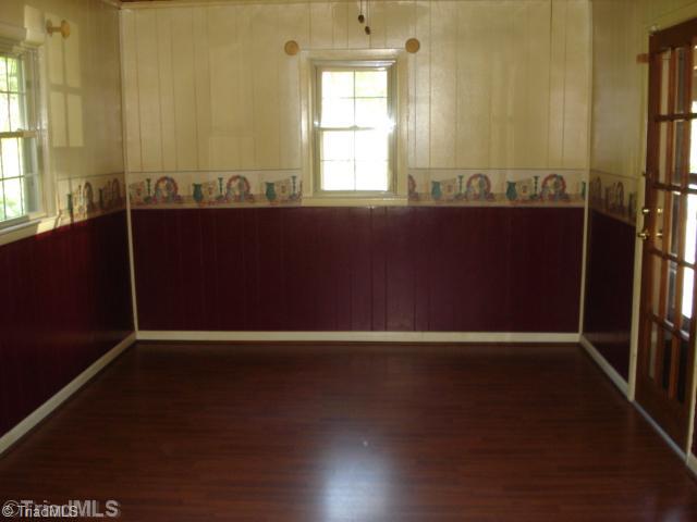 806 Taylor Road Stoneville, NC 27048 - Photo 4 of 11 Dining Room.