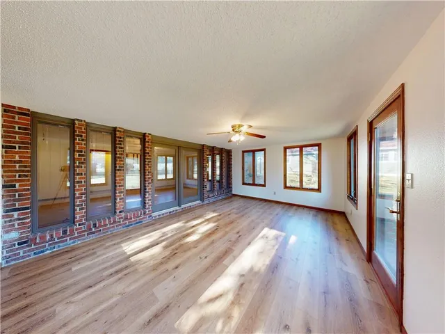 $225,000 | 802 Timberbrook Drive, Nevada, MO 64772