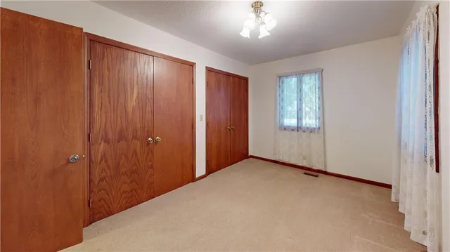 $225,000 | 802 Timberbrook Drive, Nevada, MO 64772