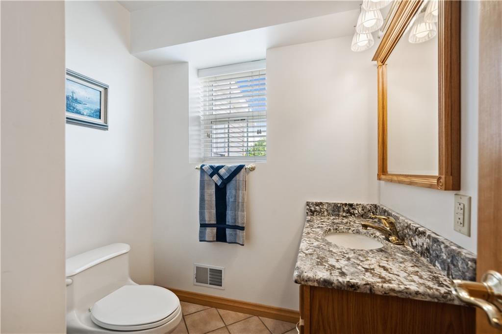 4128 Beehner Road Pittsburgh, PA 15217 - Photo 14 of 25 Gallery Image 14