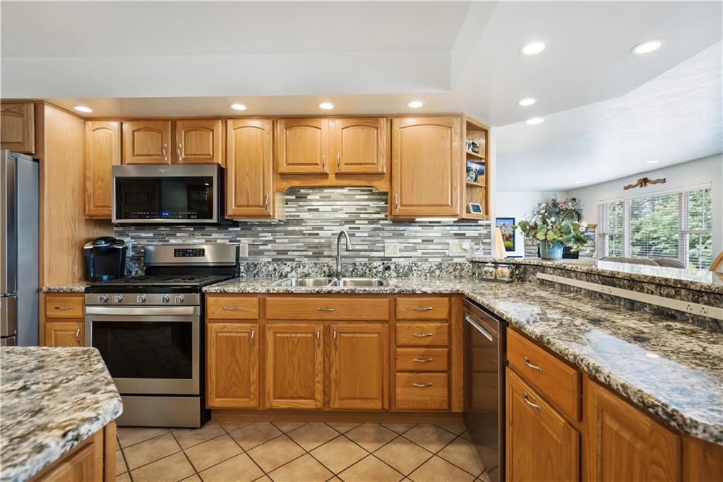 4128 Beehner Road Pittsburgh, PA 15217 - Photo 5 of 25 Gallery Image 5